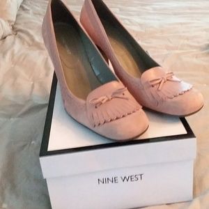 Nine West Mauve Suede Pump
